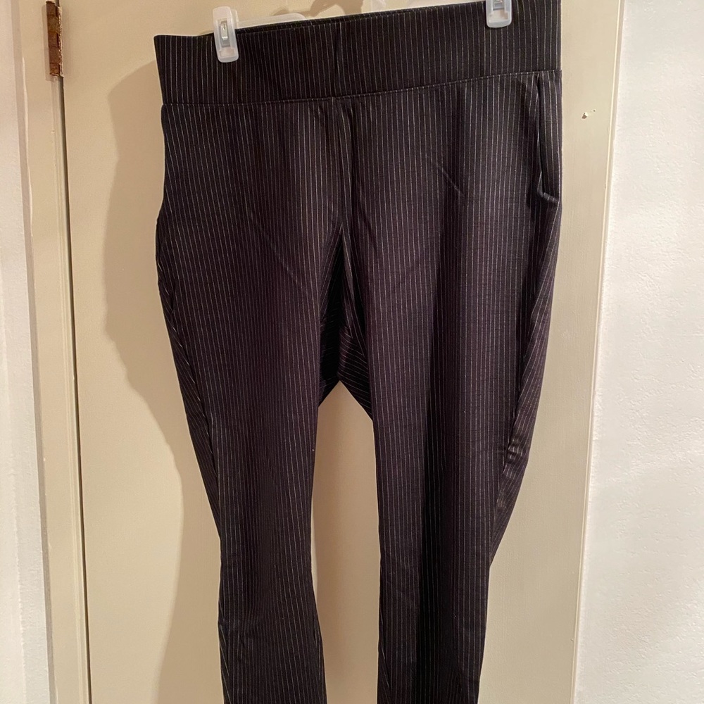 Torrid Black & White Pixie Pant